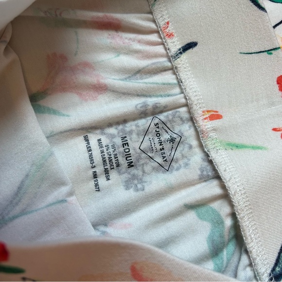 White Floral Long Knit Maxi Skirt St. John’s Bay - Picture 2 of 7